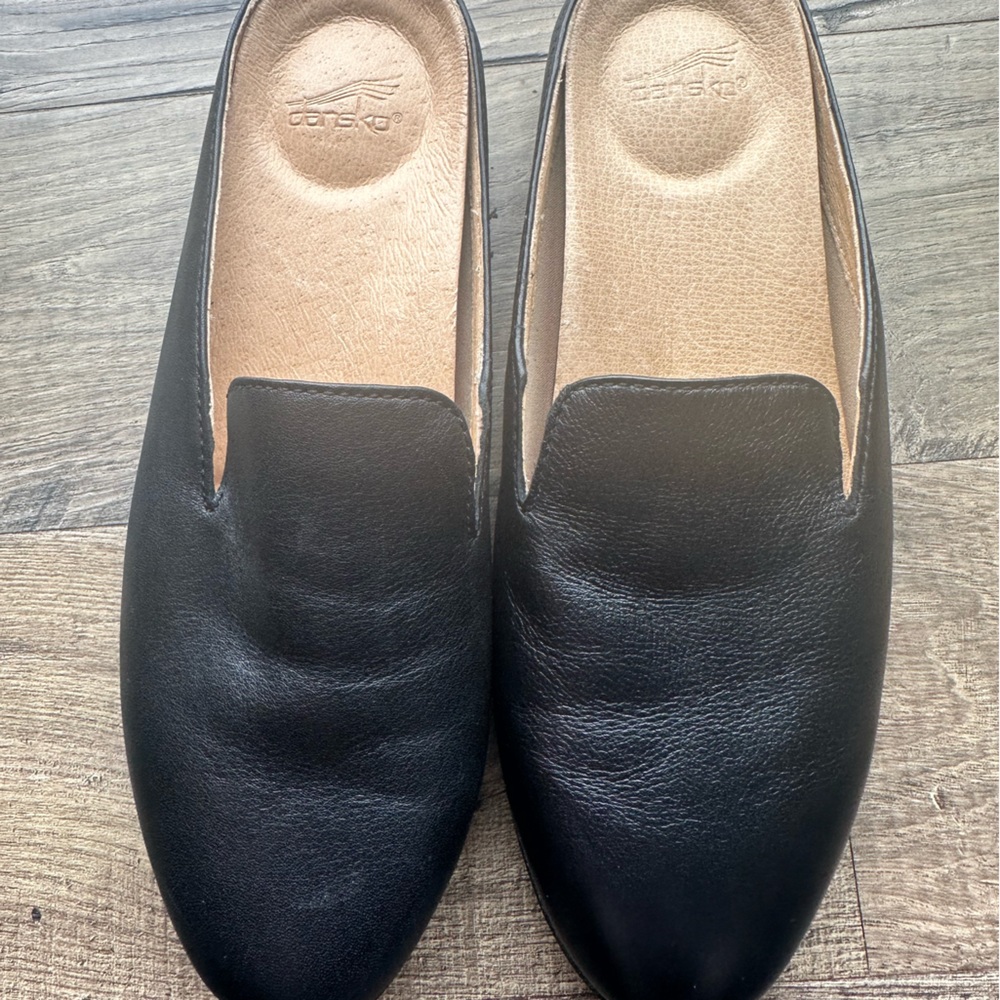 Dansko Black Mules (Size 37)